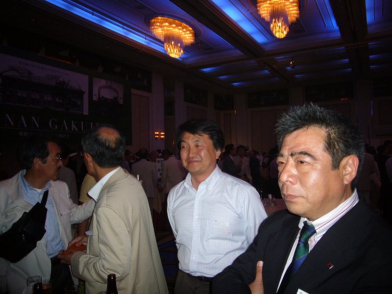 2009_0620_205355AA.JPG