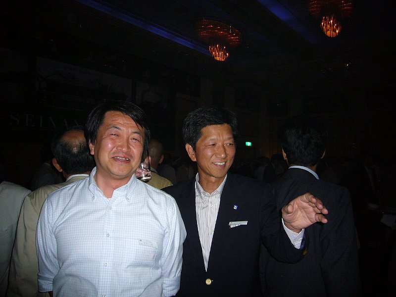 2009_0620_205454AA.JPG