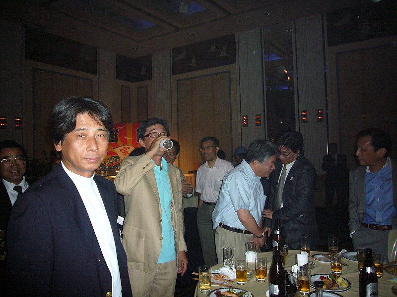 2009_0620_205505AA.JPG