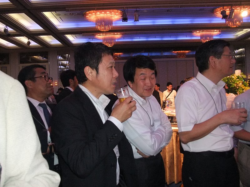 2012_0623_071107.JPG