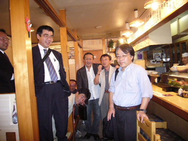 1J2007_0518AP.JPG