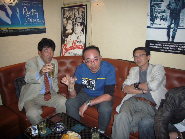 2J2007_0518AB.JPG