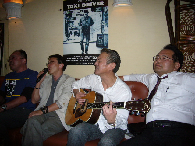 2J2007_0518AJ.JPG
