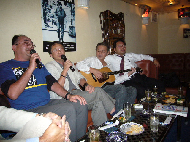 2J2007_0518AK.JPG