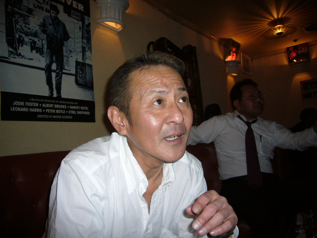 2J2007_0518AM.JPG