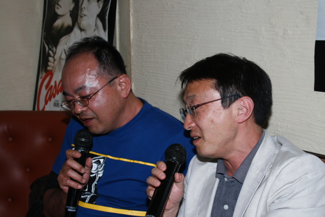 2J2007_0518BK.JPG